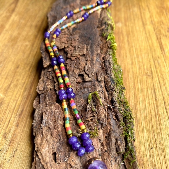 Purple Dreams Minimalist Gemstone Crystal Necklace - Picture 5 of 9